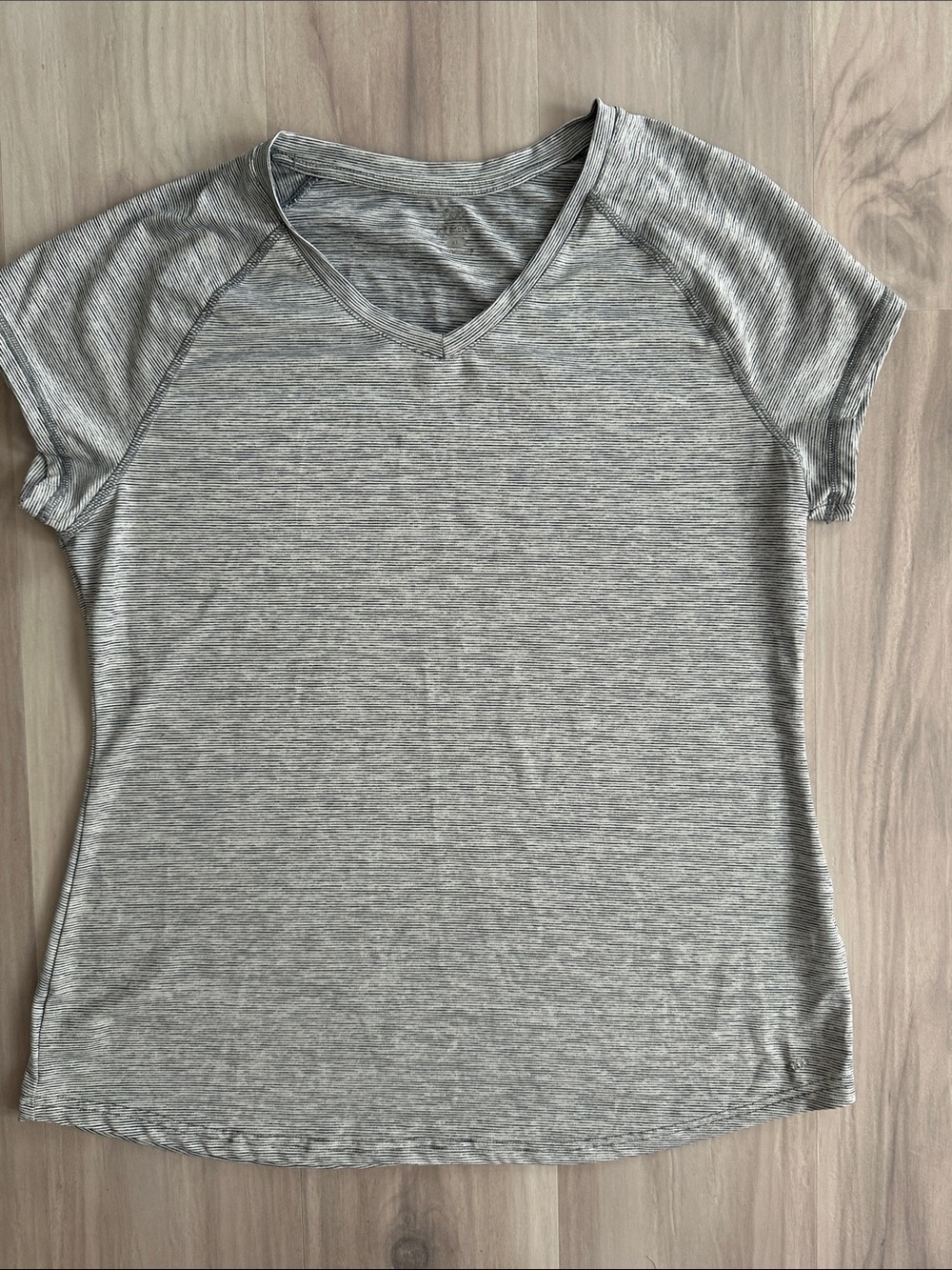 4/$20 Leg3nd Light Heather Gray V-Neck Short Sleeve Women's Tee